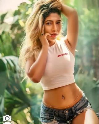 Angel Bhandari web series actress