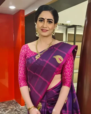 Komal Ruthala web series actress