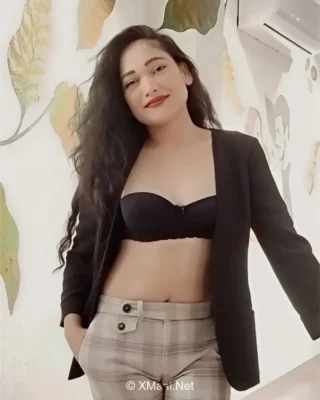 Nisha Dhaundiyal web series actress