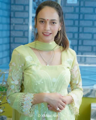 Zoey Thakur web series actress